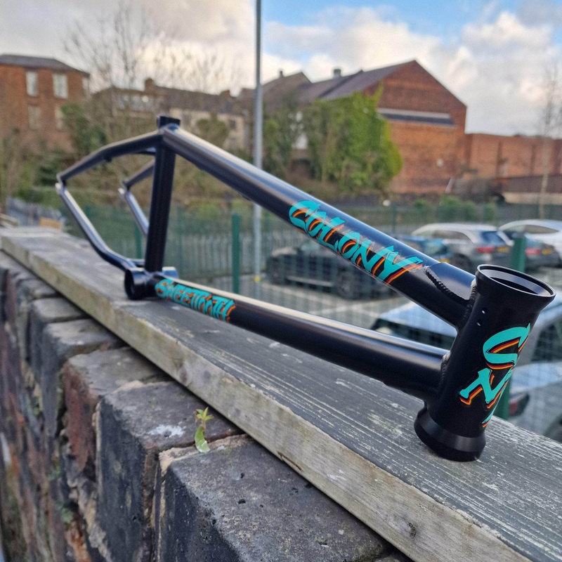 Colony Sweet Tooth Frame ED Black