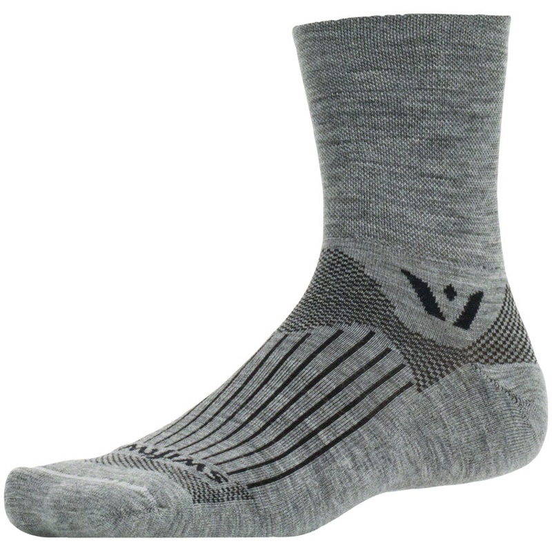 Swiftwick Pursuit Quarter Crew Socks – 4″ Heather Large