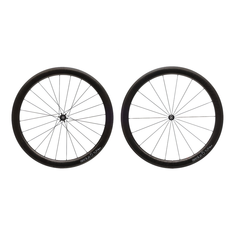 Bontrager Aeolus 5 TLR D3 Carbon Tubeless 700c Wheelset