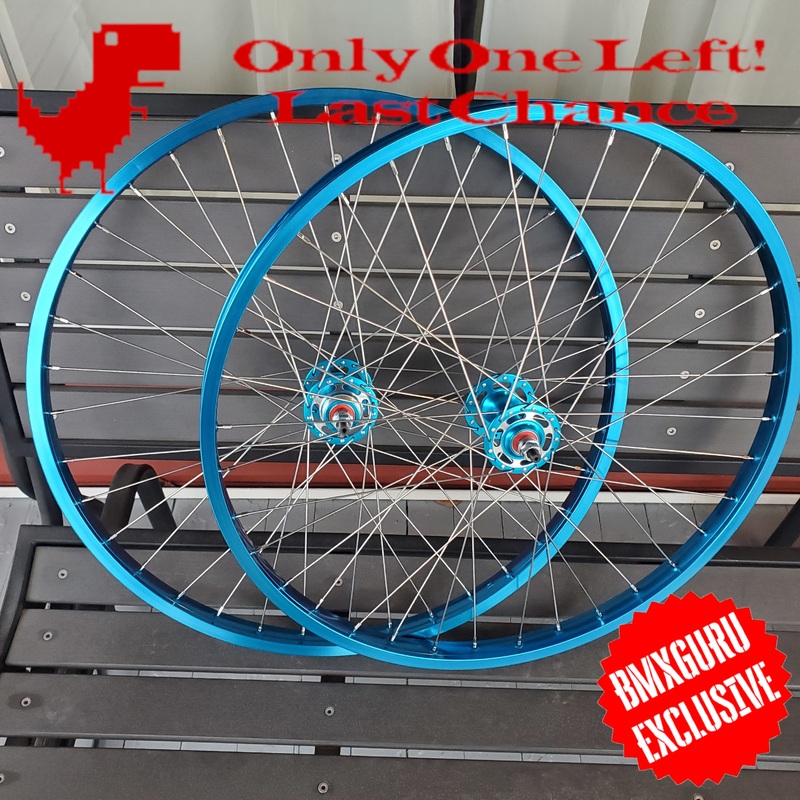 26″ 7X style Sealed Machined Flange BMX Wheelset – Pair – Blue Anodized