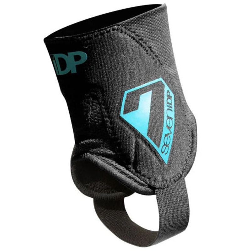 7iDP Control Ankle Support – Lightweight, breathable neoprene compression brace with 360 stability, ergonomic design, and tension-distributing webbing