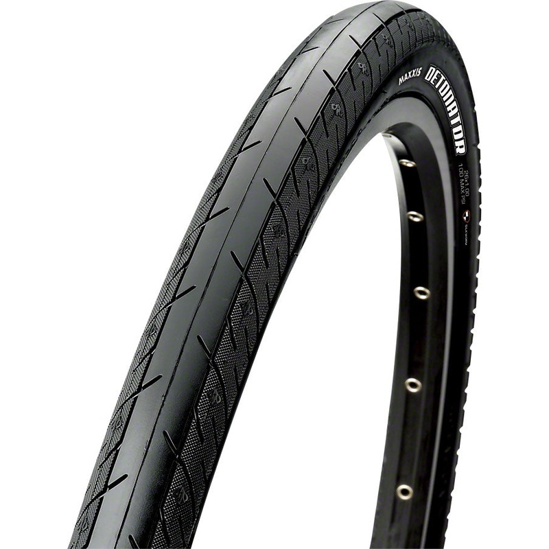 Maxxis Detonator Tire – 700 x 23, Clincher, Wire, Black