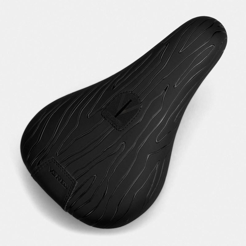 Verde Timber pivotal seat